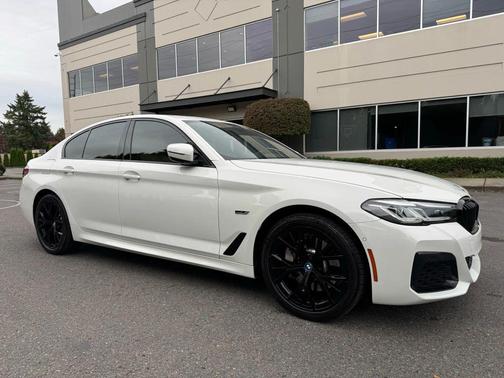 2023 BMW 530e Base