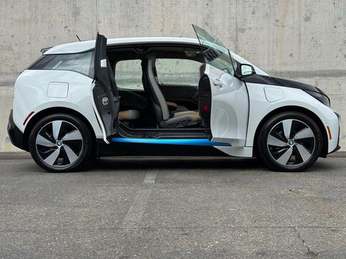 2015 BMW i3 Base w/Range Extender