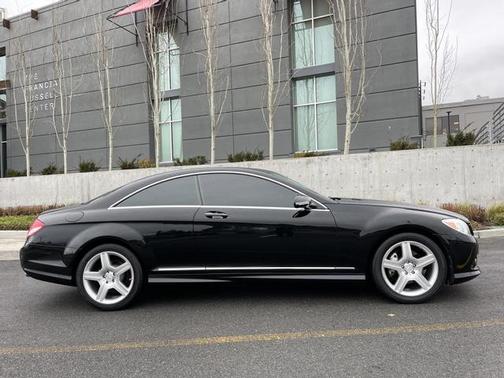 Photo 4 of 31 of 2008 Mercedes-Benz CL-Class CL 550