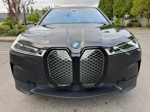 Dark Graphite Metallic 2023 BMW iX xDrive50