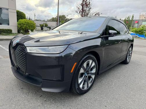 Dark Graphite Metallic 2023 BMW iX xDrive50