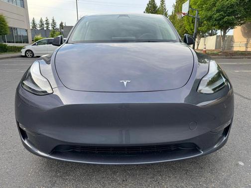 Gray 2023 Tesla Model Y Performance Dual Motor All-Wheel Drive