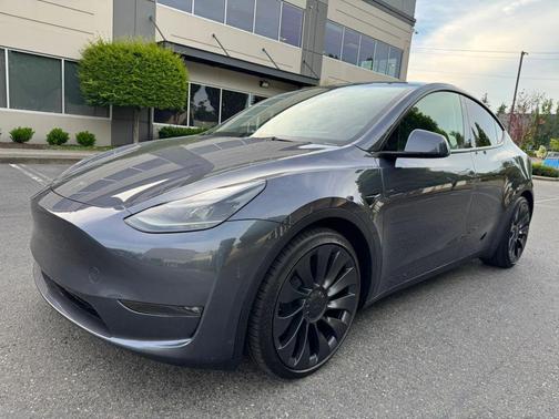 Gray 2023 Tesla Model Y Performance Dual Motor All-Wheel Drive