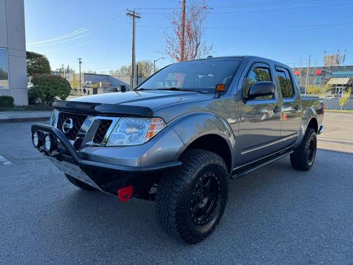 Gun Metallic 2017 Nissan Frontier SV