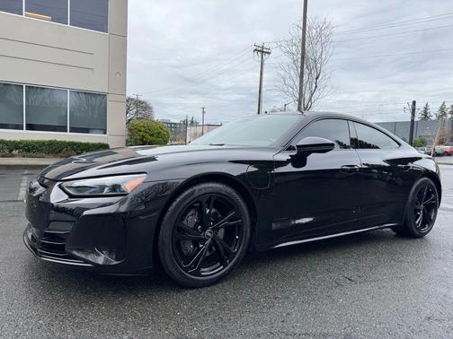 2023 Audi e-tron GT Premium Plus quattro