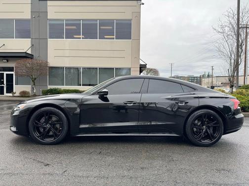 2023 Audi e-tron GT Premium Plus quattro