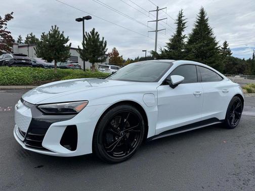 2023 Audi e-tron GT Premium Plus quattro