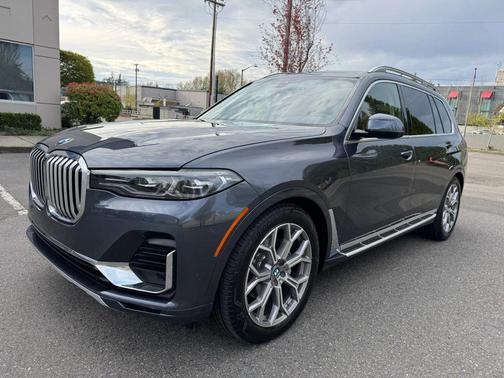 Arctic Grey Metallic 2022 BMW X7 xDrive40i