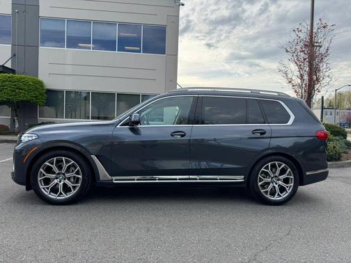 Arctic Grey Metallic 2022 BMW X7 xDrive40i