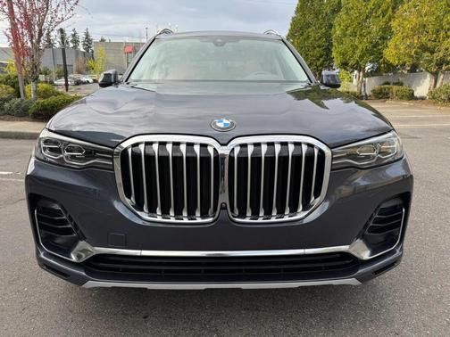 Arctic Grey Metallic 2022 BMW X7 xDrive40i