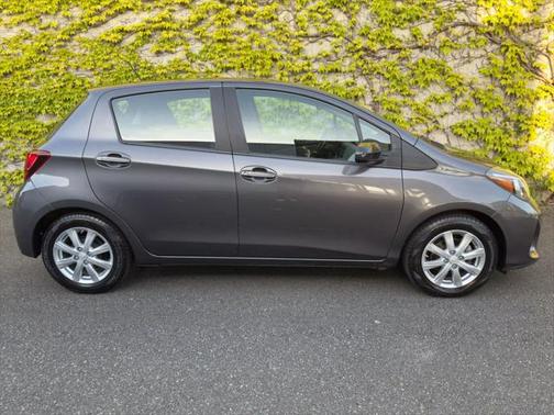 2017 Toyota Yaris SE