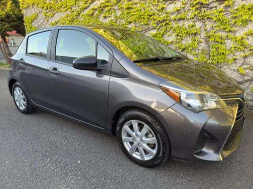 2017 Toyota Yaris SE