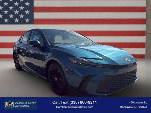 2025 Toyota Camry SE