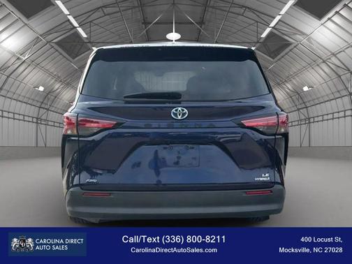 2021 Toyota Sienna LE