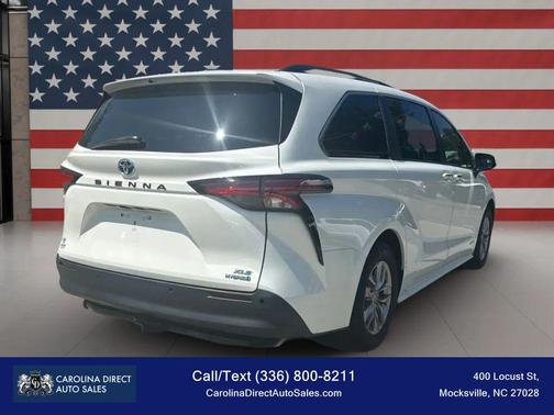 2021 Toyota Sienna XLE 8 Passenger