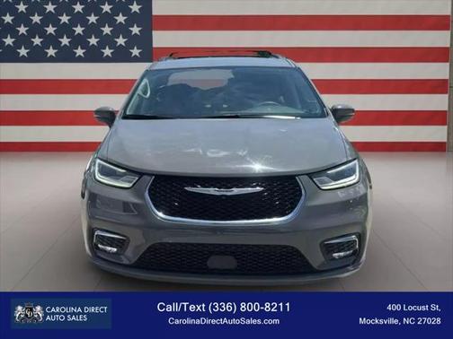 2022 Chrysler Pacifica Touring L