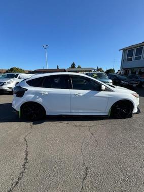 2017 Ford Focus ST 