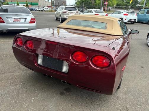 2003 Chevrolet Corvette Base