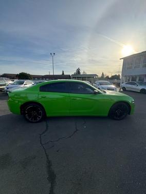 2017 Dodge Charger SE