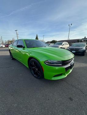 2017 Dodge Charger SE