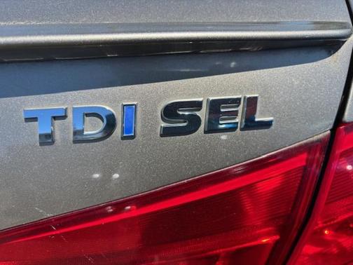 2015 Volkswagen Passat 2.0L TDI DSG SEL Premium