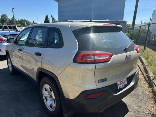 2015 Jeep Cherokee Sport