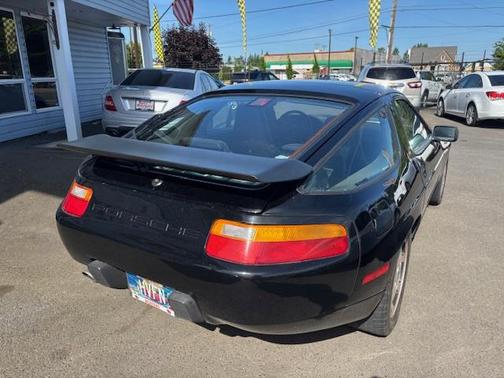 1988 Porsche 928 S4