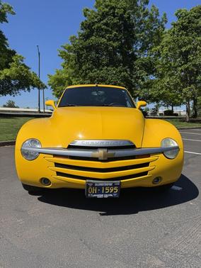 Yellow 2004 Chevrolet SSR Signature Series