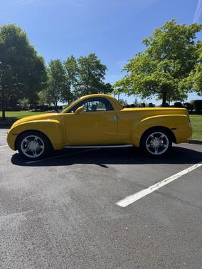 Yellow 2004 Chevrolet SSR Signature Series