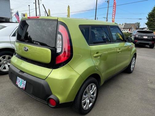 2016 Kia Soul Base