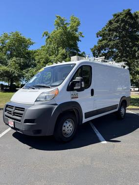 white 2018 RAM ProMaster 1500 Low Roof