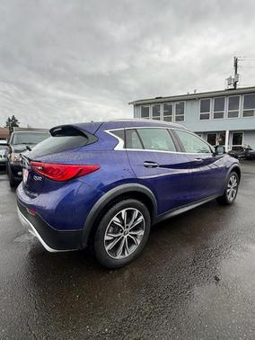 2018 INFINITI QX30 Premium