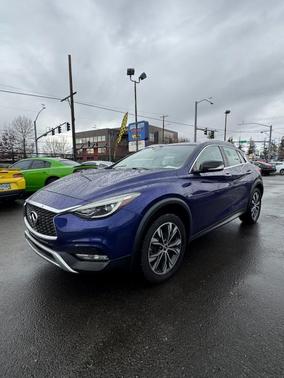 2018 INFINITI QX30 Premium