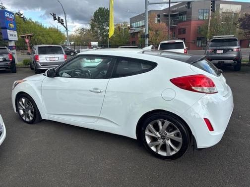 2016 Hyundai Veloster Base