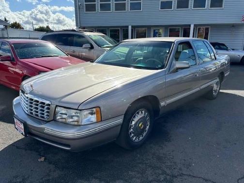 1998 Cadillac DeVille Base