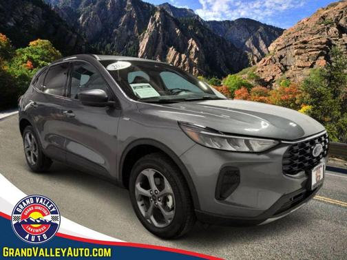 Gray Metallic 2025 Ford Escape ST-Line
