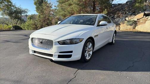 2019 Jaguar XE 25t Premium