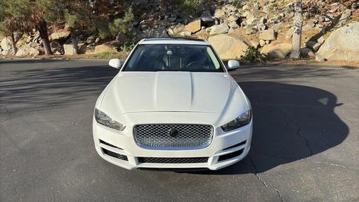 2019 Jaguar XE 25t Premium
