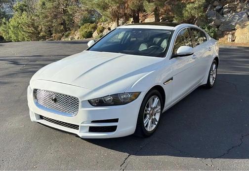 2019 Jaguar XE 25t Premium