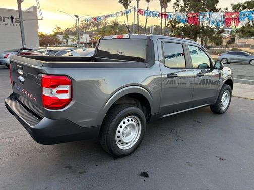 2022 Ford Maverick XL