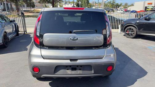 2018 Kia Soul Base