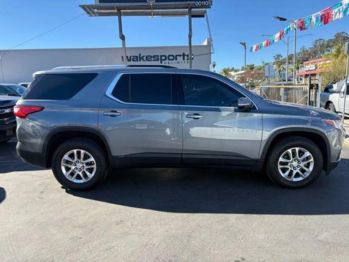 2018 Chevrolet Traverse LT Cloth