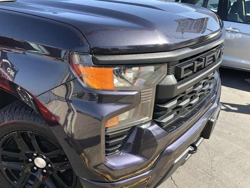 Dark Ash Metallic 2022 Chevrolet Silverado 1500 Custom