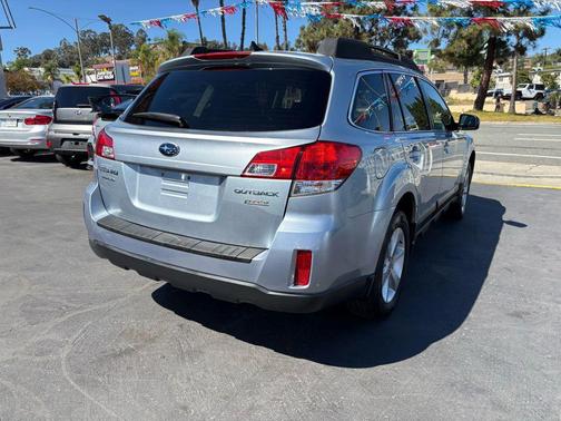 2014 Subaru Outback 2.5i Premium