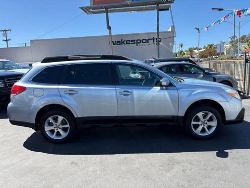 2014 Subaru Outback 2.5i Premium