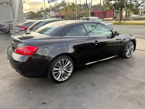 2013 INFINITI G37 Base