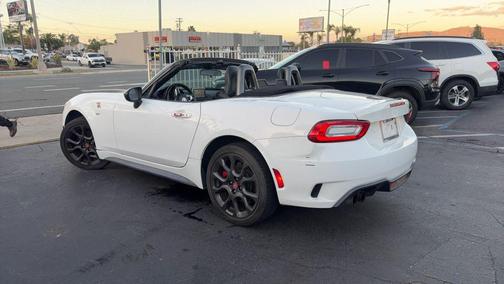 2017 FIAT 124 Spider Base
