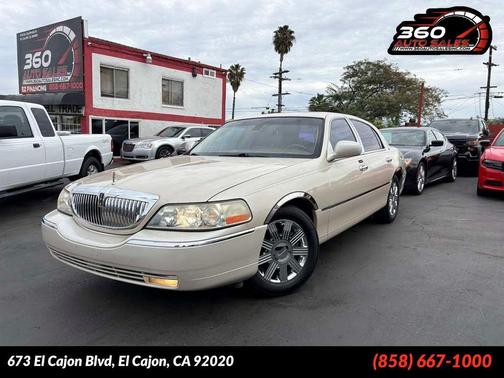 2003 Lincoln Town Car Cartier