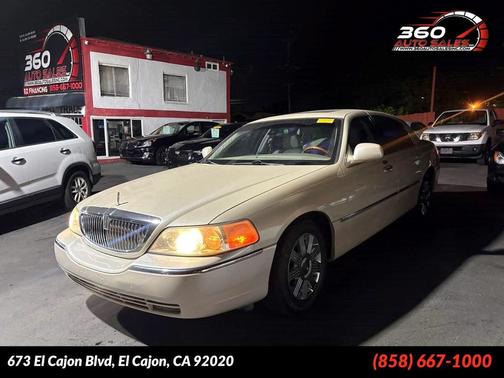 2003 Lincoln Town Car Cartier