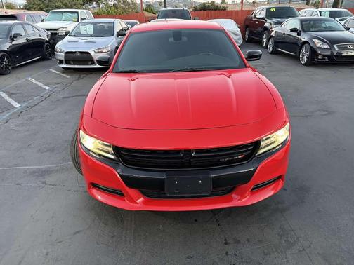 2018 Dodge Charger SXT